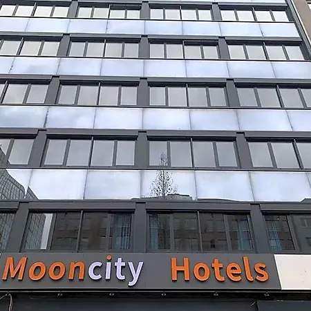 酒店 Mooncity & Boardinghouse *